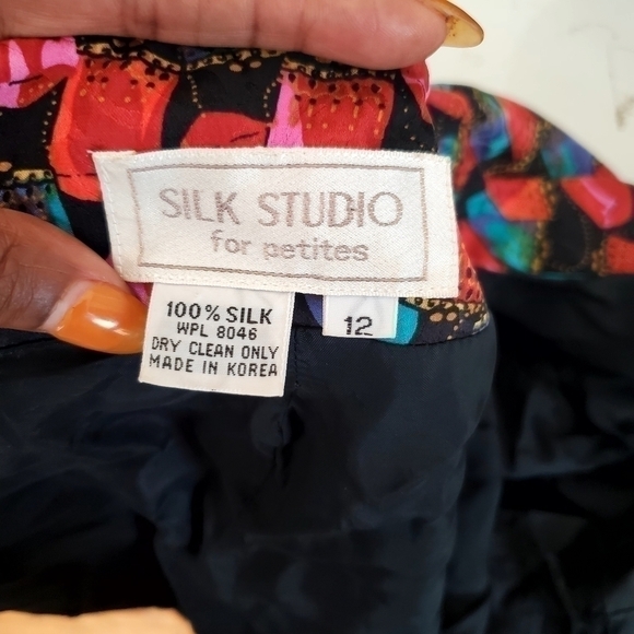 80s Vintage 100% Silk Studio Printed Petite Blazer Mulit-color Size 12 - Picture 6 of 6